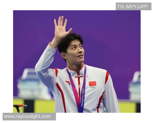 中国跳水运动员的拼搏与荣耀：从巅峰到新一代的崛起与挑战